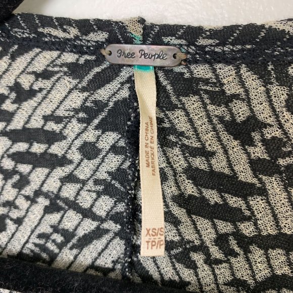 Free People black white tapestry open fringe cardigan XS - Picture 3 of 5